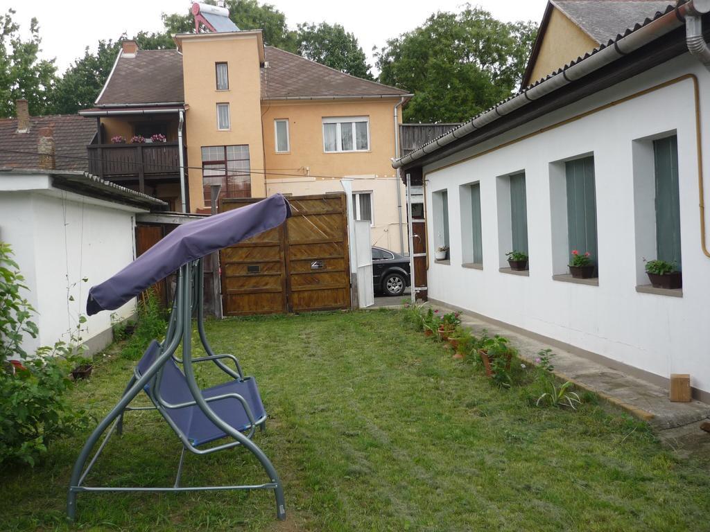 Belvarosi Vendeghaz Miskolc Ngoại thất bức ảnh